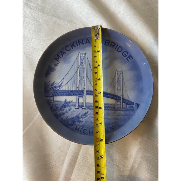 Mackinac bridge Michigan plate - Picture 2 of 2